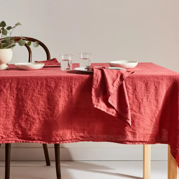 Anita crimson Linen Tablecloth-English Rose