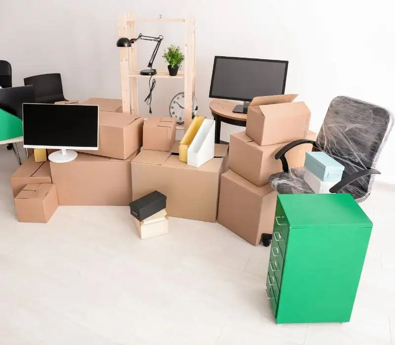 Moving Dishes: A Complete Guide to Packing dishes and Other Kitchenware Safely in 2024 2 A photo showing different types of moving boxes side by side (dish barrels, small boxes, medium boxes, and double-walled boxes). Packing Dishes