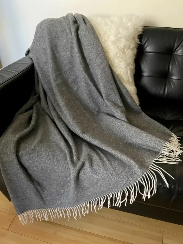 5 Best Oversized Throw Blankets for Ultimate Comfort in 2024 4 Eikei Wool Throw Blanket