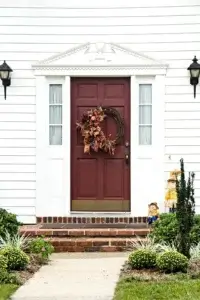 entrance door fall decorationh