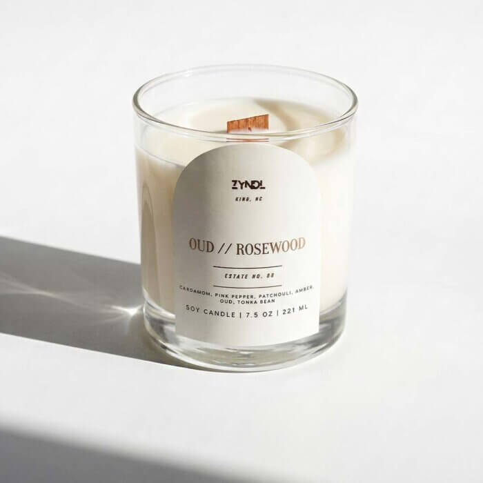 oud wood candle